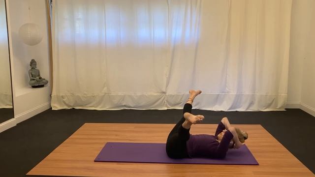 45 Minute Pilates Core & Stretch- "Kundalini Yahoo" смотреть онлайн