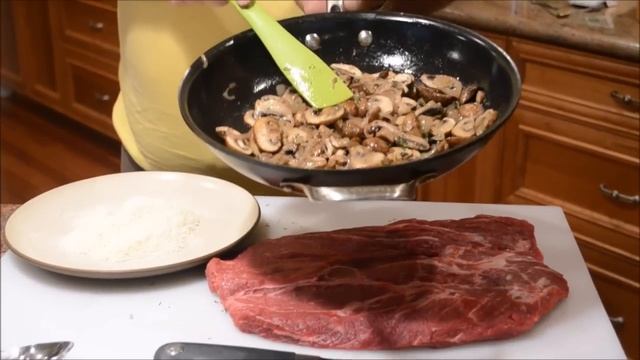 How to cut a Flat Iron Steak from a Top Blade Roast смотреть онлайн