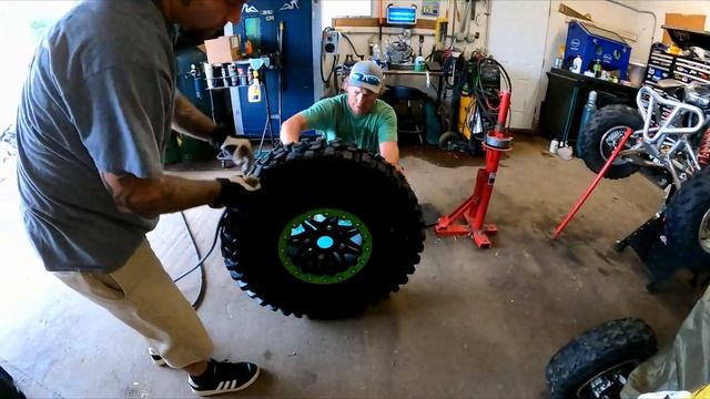 KRX 1000, New 35 inch tires install!! смотреть онлайн
