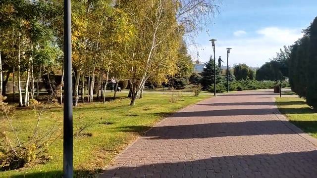Евпатория 2023. По-осеннему красивый и ухоженный мемориальный комплекс "Красная горка". смотреть онлайн