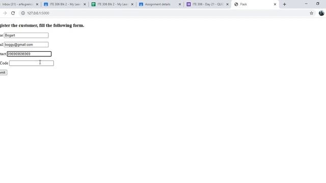Flask Application with an input retrieval form смотреть онлайн
