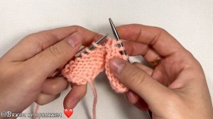 Две вместе изнаночной с наклоном вправо и влево. Вязание спицами