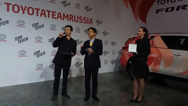 Вручение ключей от Toyota Fortuner Денису Спицову смотреть онлайн