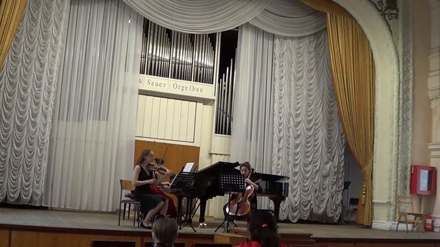 M. Ravel. Piano trio смотреть онлайн