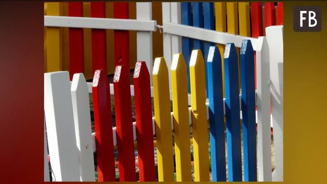 На даче муж сделал декоративный забор. Соседи тоже себе захотели такой смотреть онлайн