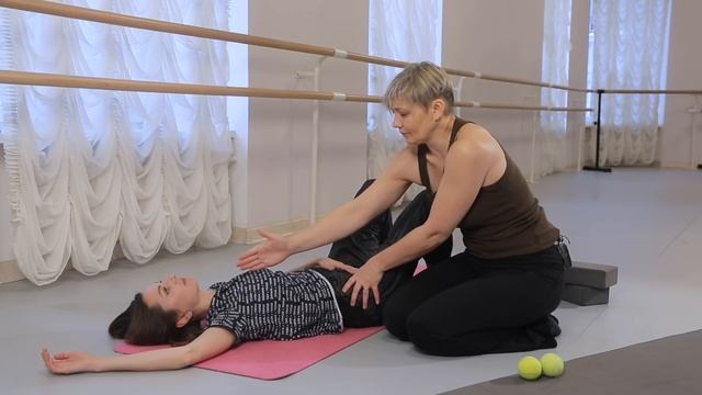 Выстраиваем правильную ОСАНКУ.  Занятие с Ксенией Корнейнчук