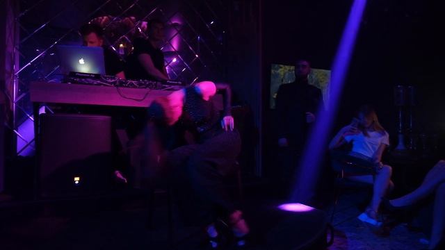 ШОУ ДИВАЙС BACK TO BLACK ВОРОНЕЖ МОСКВА смотреть онлайн