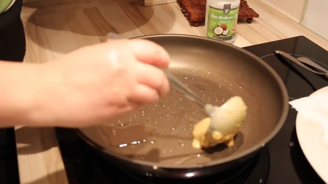 Оладьи с шоколадным топпингом