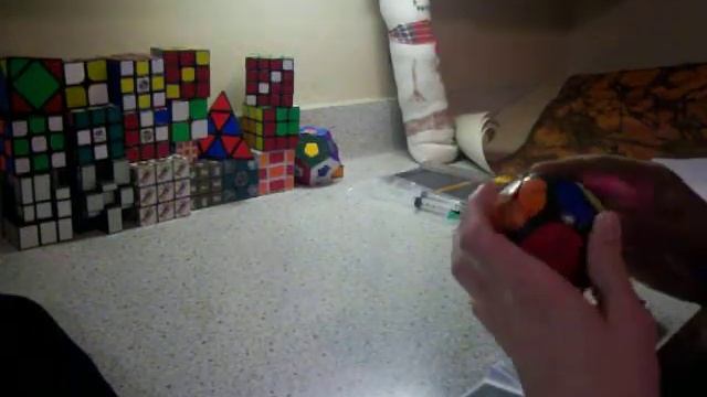 Six-color Milton Bradley Impossiball Solve смотреть онлайн