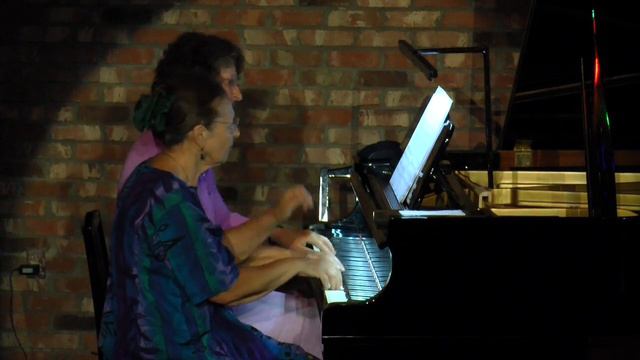 Rose Grace and Eda Shlyam , Blue Danube смотреть онлайн