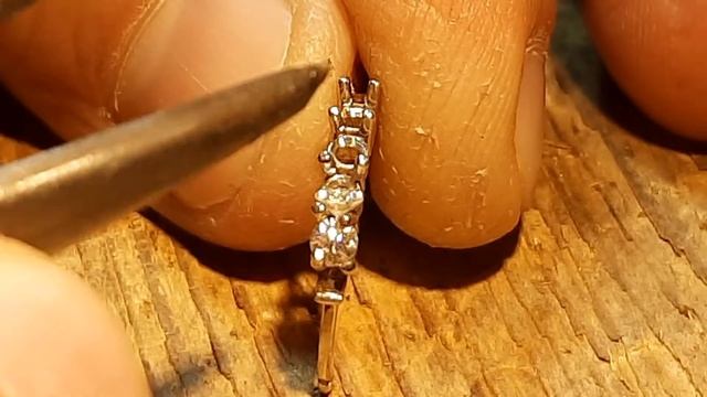 Собираем серьги с бриллиантами смотреть онлайн