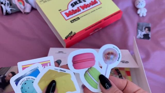 K-pop haul 3 | распаковка карт, гриттинга, нацифик | skz photocards, season greeting, nacific смотреть онлайн