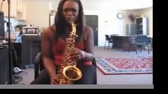 Jeanette Harris plays Unison Custom 2000 Alto Saxophone смотреть онлайн