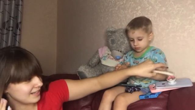 Показываю чехлы на все телефоны ?/ сколько у меня всего чехлов?/ смотрите и узнаете ? смотреть онлайн