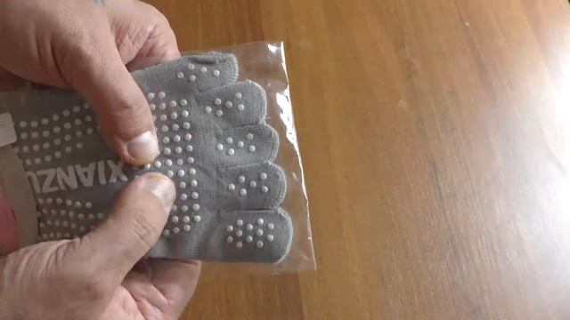 Женские йога носки с пальчиками. Противоскользящие носочки с пальцами смотреть онлайн