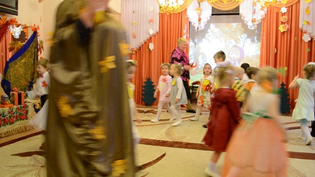 Праздник осени. Зонтик смотреть онлайн