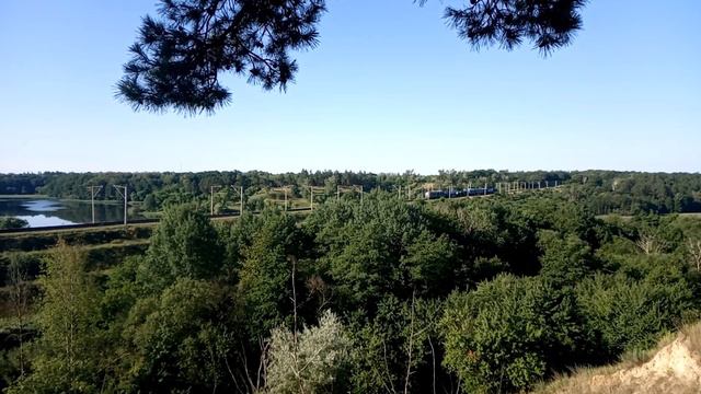 ВЛ80 с железнодорожным краном ЕДК 1000 - Ukraine 2022 смотреть онлайн