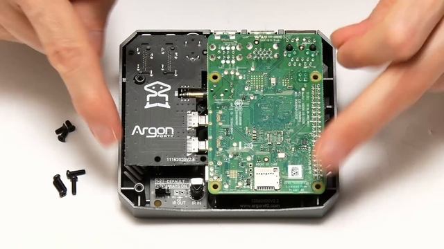 Argon One M.2 Raspberry Pi 4 Case смотреть онлайн
