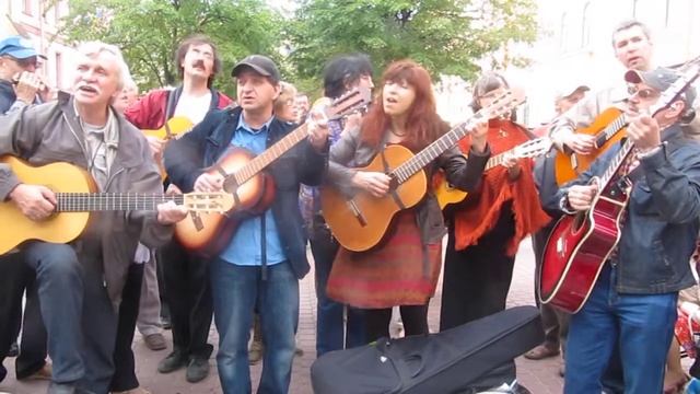 Булат Окуджаве. Простите пехоте. Малая Конюшенная смотреть онлайн