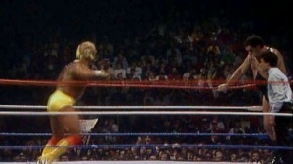 Гигант Андре vs Халк Хоган - WWF WrestleMania III (RU)