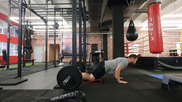 GHR + жим гантелей сидя смотреть онлайн