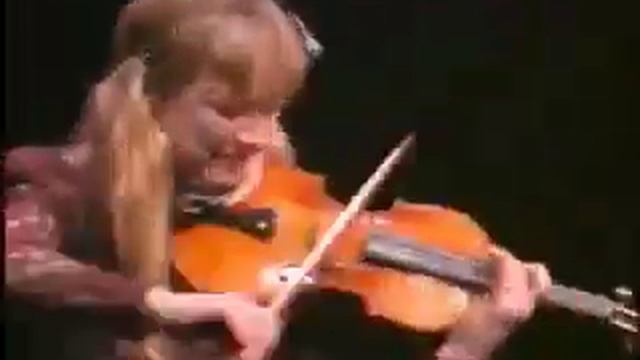 Kim Angelis Gypsy/Classical Violin Virtuoso in concert смотреть онлайн