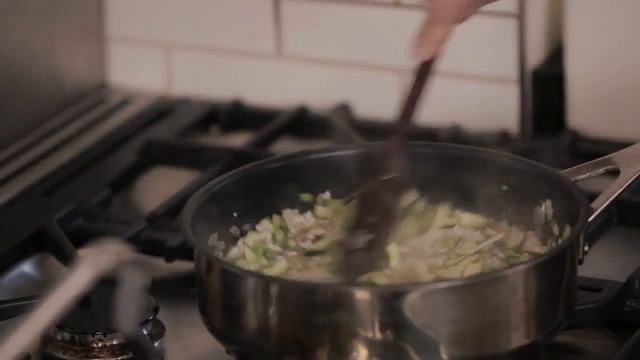 Весеннее ризотто от Дженнаро Контальдо смотреть онлайн