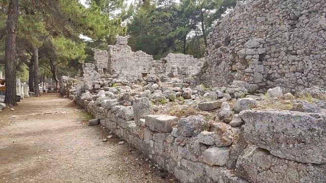 Одна в Турции? Старый город\ Новая история смотреть онлайн
