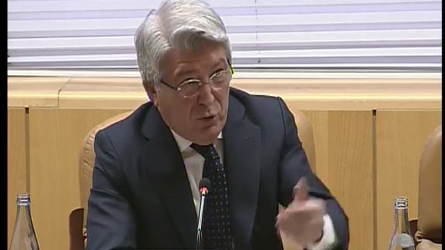 Miguel Ongil interroga a Enrique Cerezo смотреть онлайн