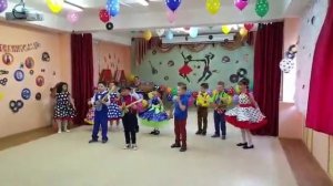 Выпускной "Стиляги" Песня "Мал по малу"