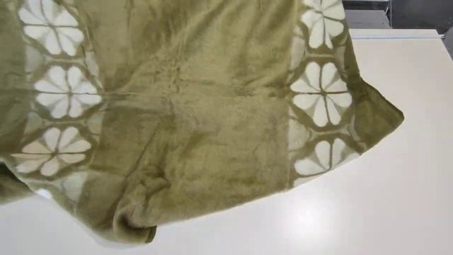 Лот 2061 Пледы, покрывало Германия кг вес 11,9кг 840р/кг смотреть онлайн