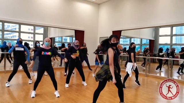 BROKEN ANGEL remix - Zumba - Dance - Yulianti Kartini смотреть онлайн