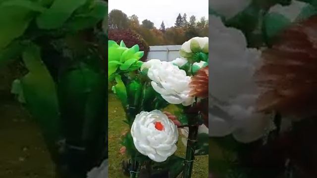 Большие цветы для сада из ПЭТ бутылок 🥀👍 смотреть онлайн