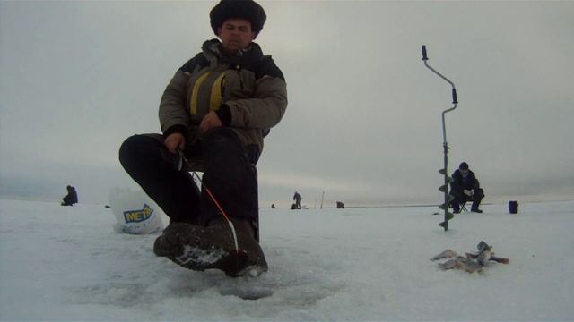 Раскачиваем неновую лунку смотреть онлайн