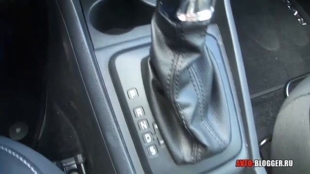 SKODA RAPID салон