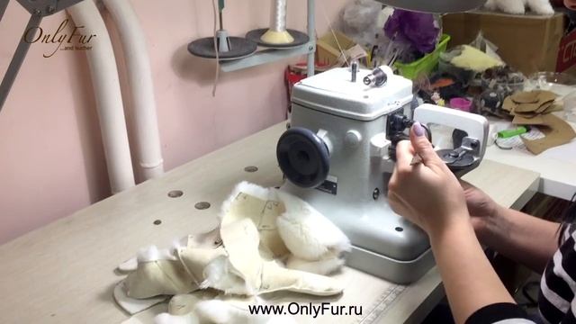 Как создаются игрушки из натурального меха в мастерской OnlyFur смотреть онлайн