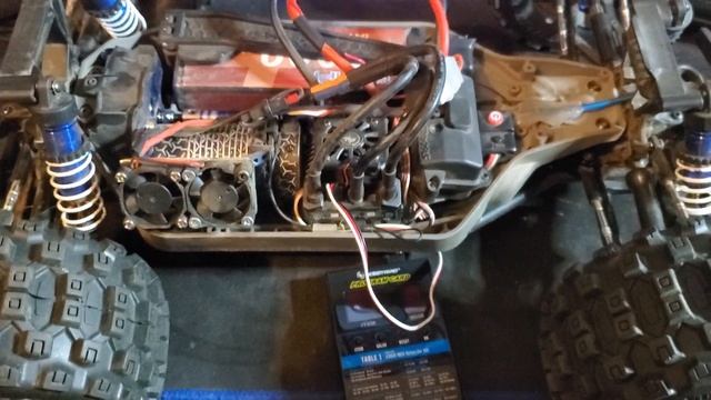 Using a Hobbywing ESC Program Card смотреть онлайн