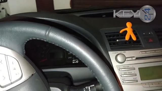 Toyota Camry 2012 Key Programming by Lonsdor K518 смотреть онлайн