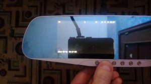 Зеркало видеорегистратор full hd 1080 выключается сразу после включения