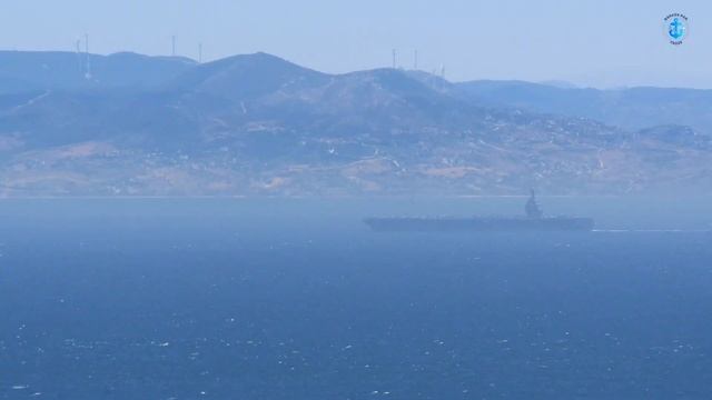 USS GERALD R. FORD Cruzando El Estrecho De Gibraltar
