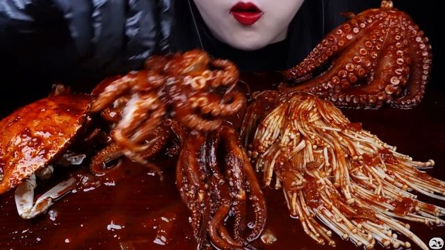ASMR SPICY SEAFOOD, OYSTER, SPICY ENOKI  MUSHROOM, OCTOPUS, SQUID, CRAB, SHRIMP 해물찜 팽이버섯 먹방 MUKBANG
