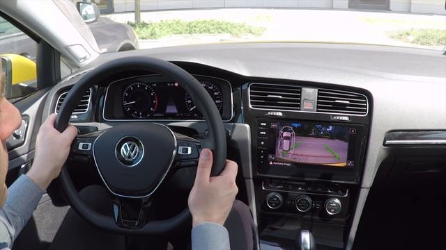 Volkswagen Golf: Rear Traffic Alert - test :: [1001cars] смотреть онлайн
