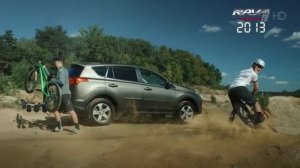 Реклама автомобиля Toyota RAV4 с Яндекс.Авто