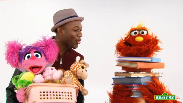 Sesame Street: Everyday Heroes Club Song (with Aloe Blacc and Elmo) смотреть онлайн
