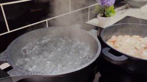 КРЕВЕТКИ в сливочно-чесночном соусе с сыром. Не реально вкусно!