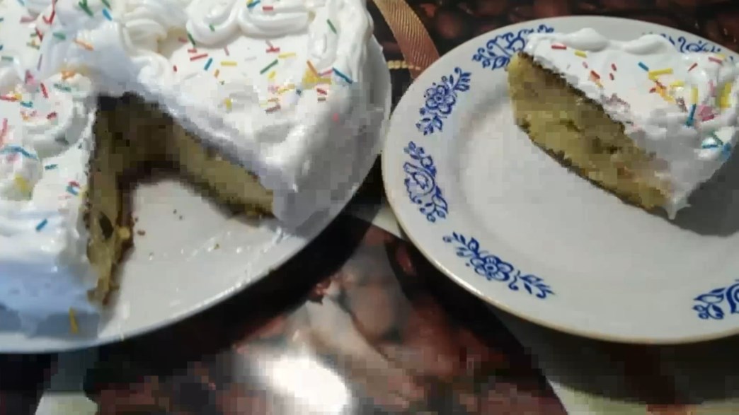 Торт на праздничный стол. Рецепт выпечки с творогом и заварным кремом смотреть онлайн