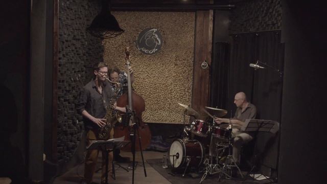 Partikel Trio - Silhouette - live@jazzbook смотреть онлайн