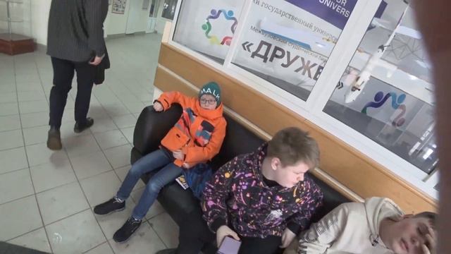 БРАТУХА ЧЕСС И КОМПАНИЯ НА ТУРНИРЕ ПО ШАХМАТАМ // ДЕНЬ 4 ТУР7 + НАГРАЖДЕНИЕ смотреть онлайн