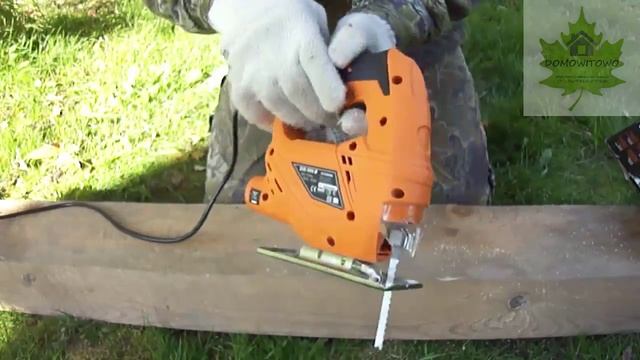 Лобзик DeFort DJS505B