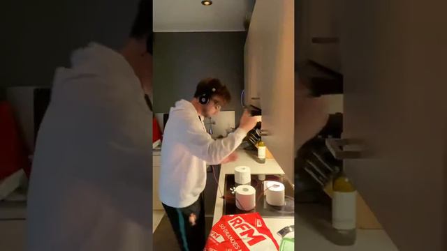 Dj Stay at Home Challenge смотреть онлайн